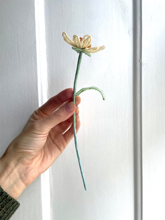 Perleblomster: Marguerit blomst - Lys gul/orange (S)