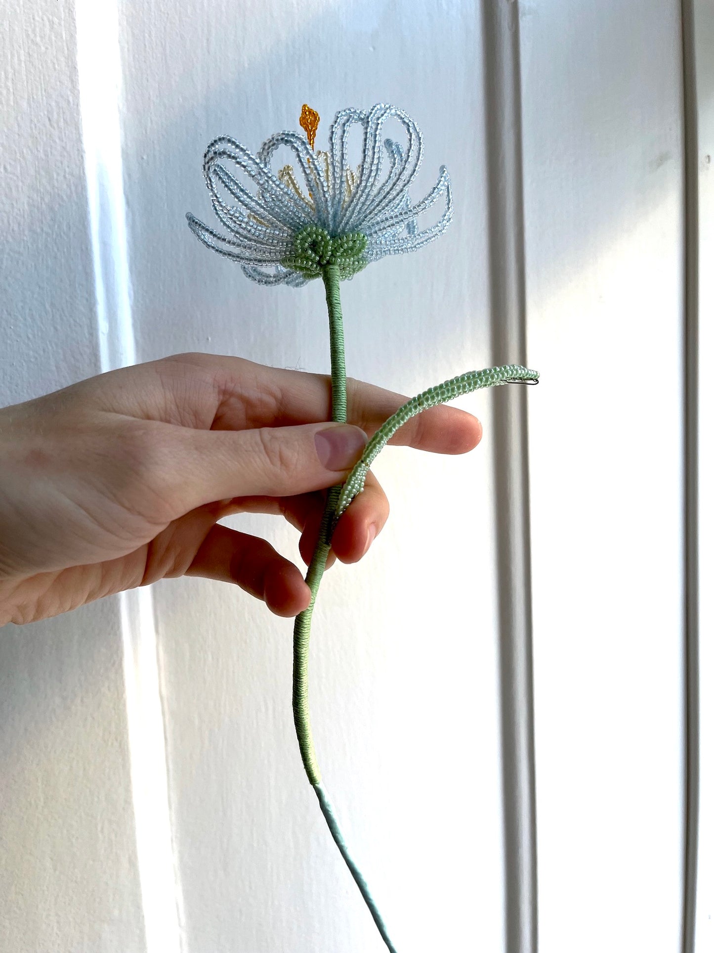 Pearl Flower: Hummingbird's Nest - Light blue (M)