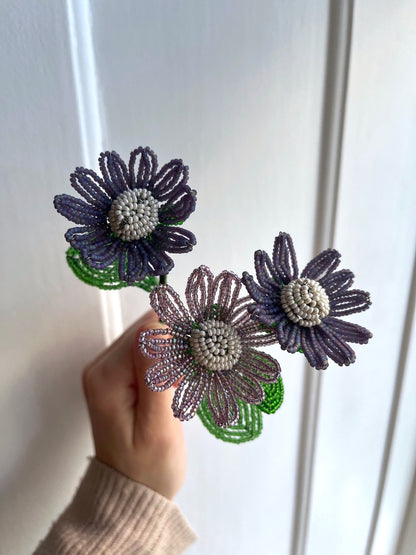 Perleblomster: Marguerit buket - lilla/creme (S)