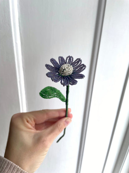 Perleblomster: Marguerit blomst - lilla/creme (S)