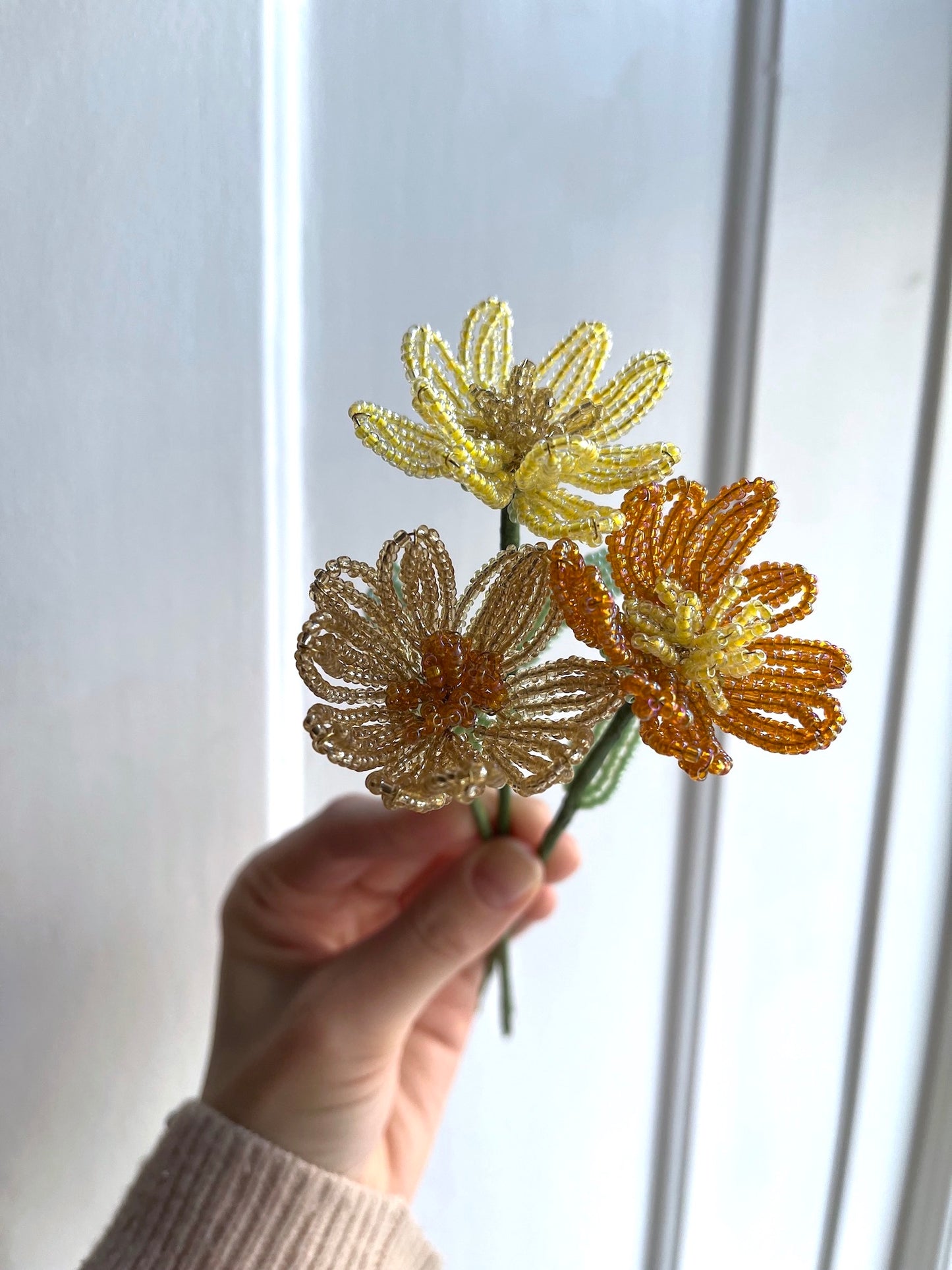 Perleblomster: Simpel buket - gule nuancer (S)