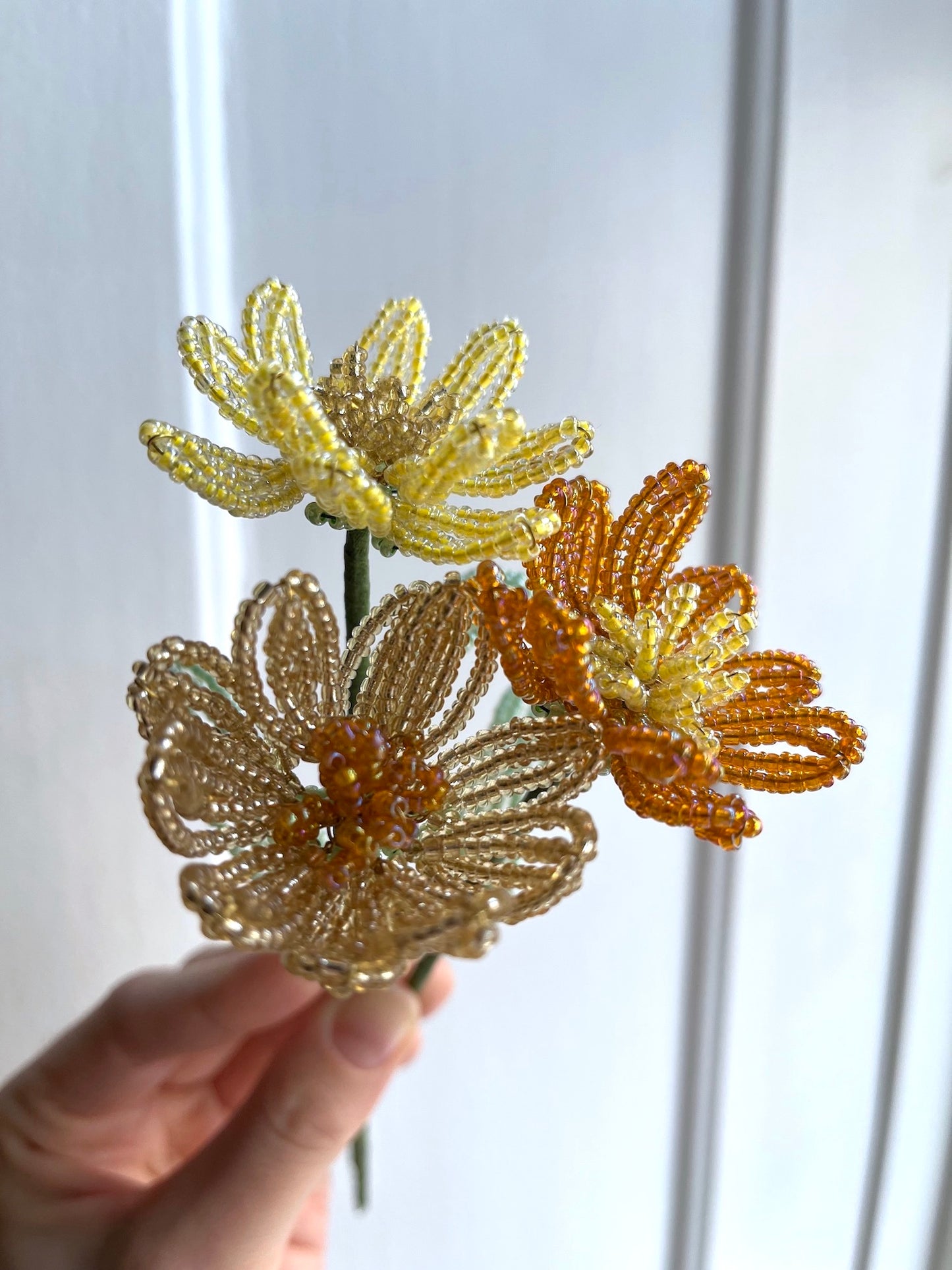 Perleblomster: Simpel buket - gule nuancer (S)