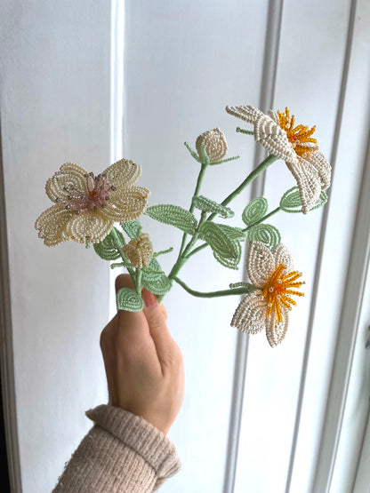 Perleblomster: Fairy flower med knop - lys gul (M)
