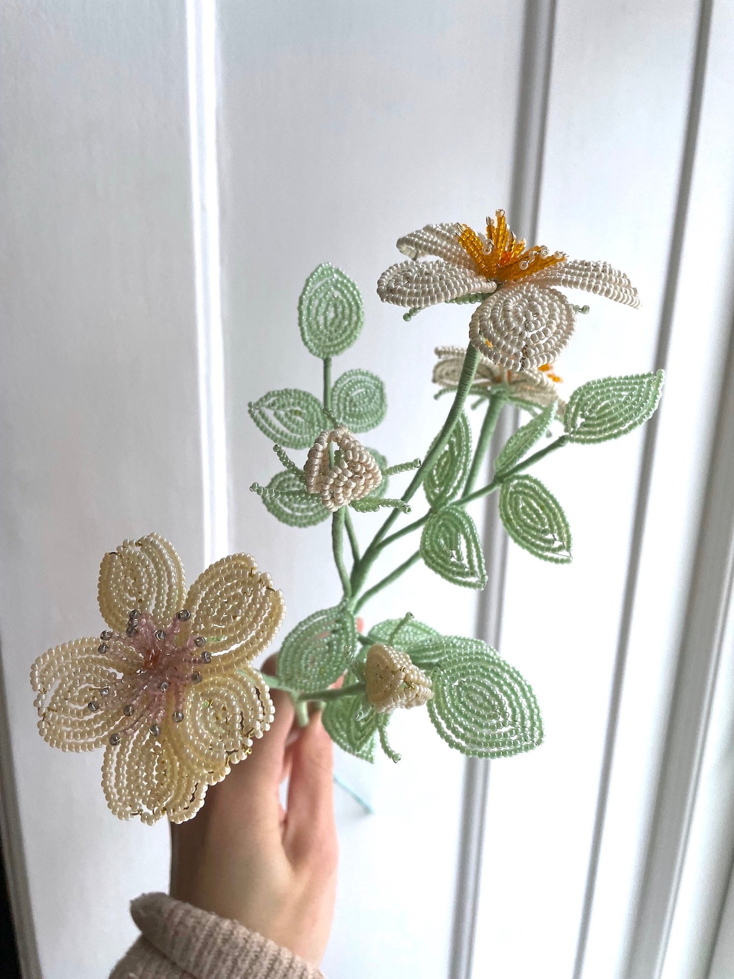 Perleblomster: Fairy flower med knop - lys gul (M)